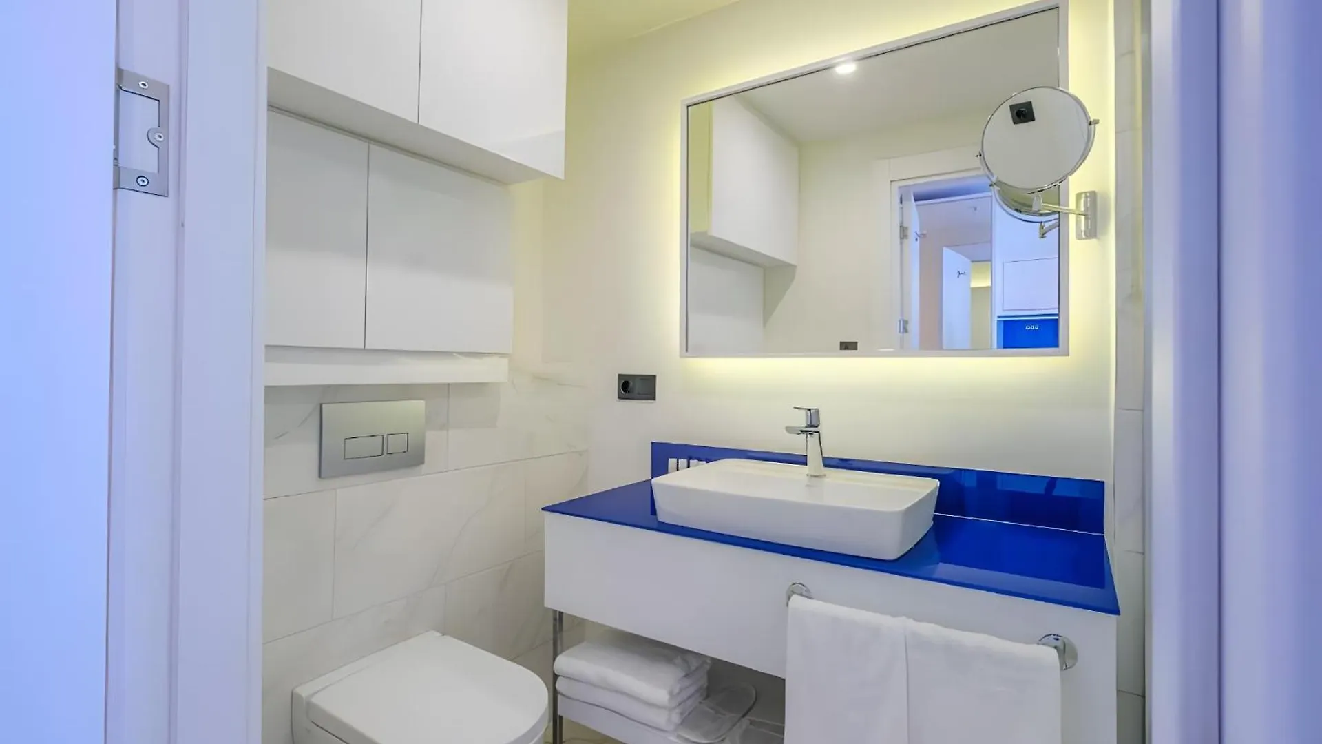 Orbi City Ge باتومي شقة